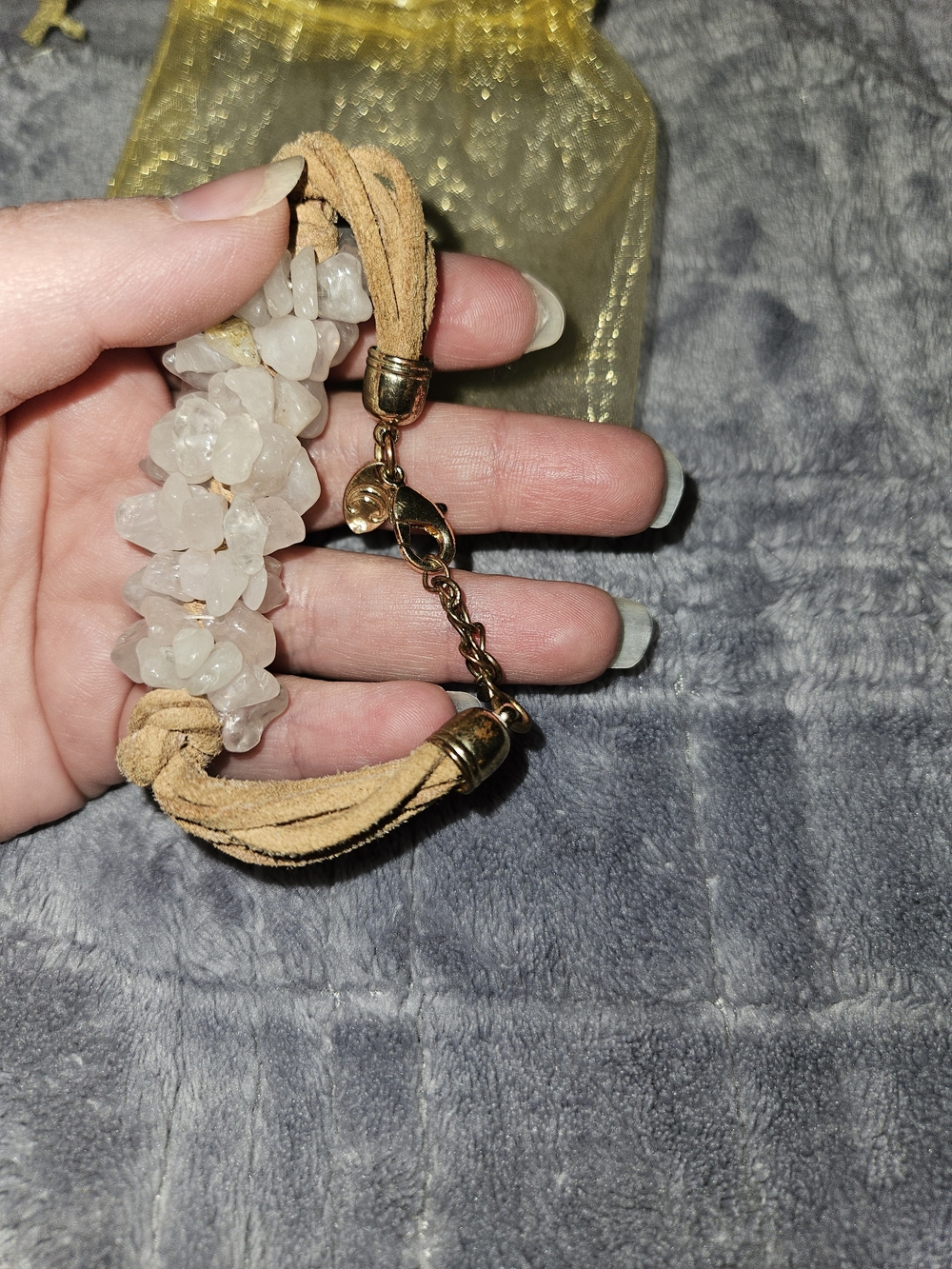 Light Coral Pink Multi-Strand Shell Chip Necklace Bracelet Earring Set - Picture 8 of 9